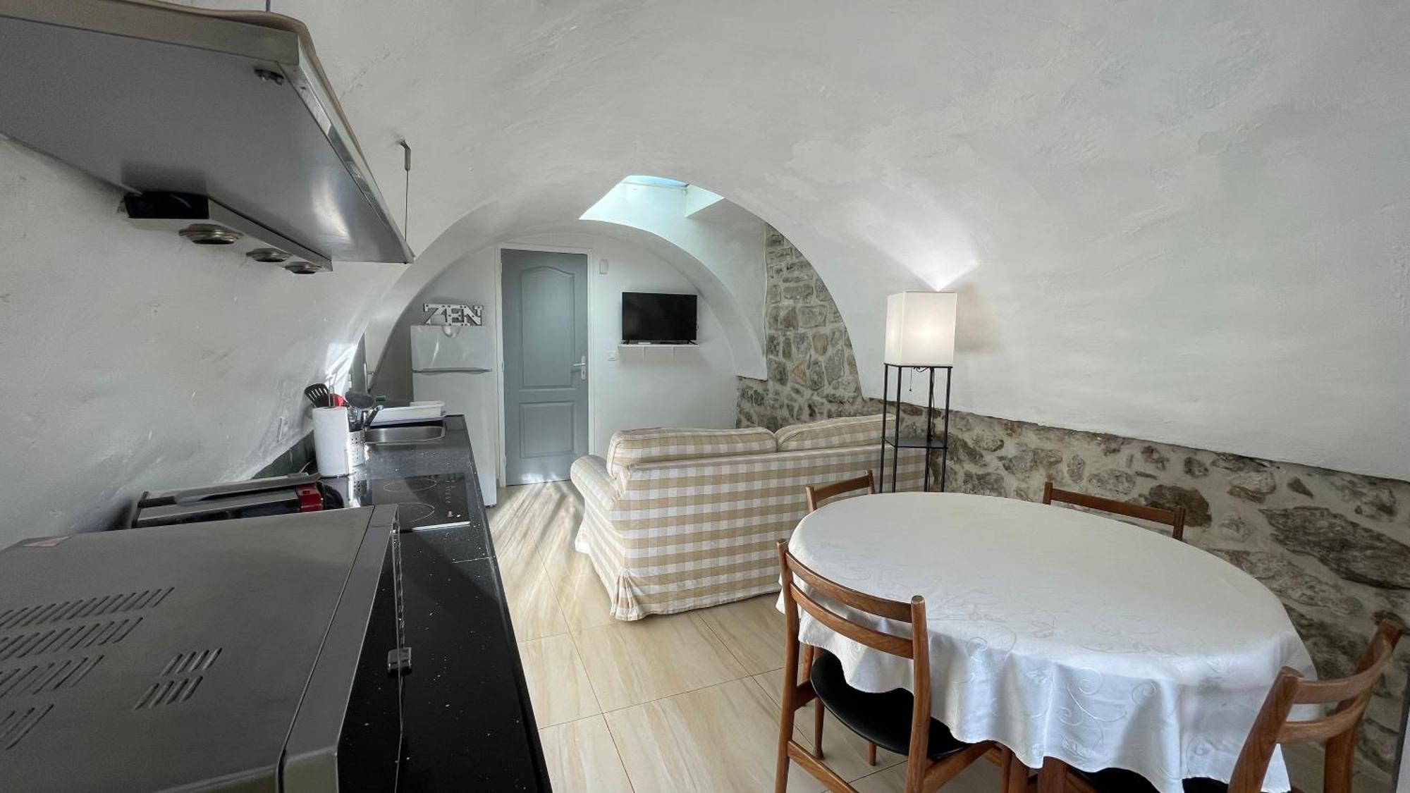 Le Doolie'S Biarritz - Panglao Garden Wifi Tv Bbq Apartment Bagian luar foto